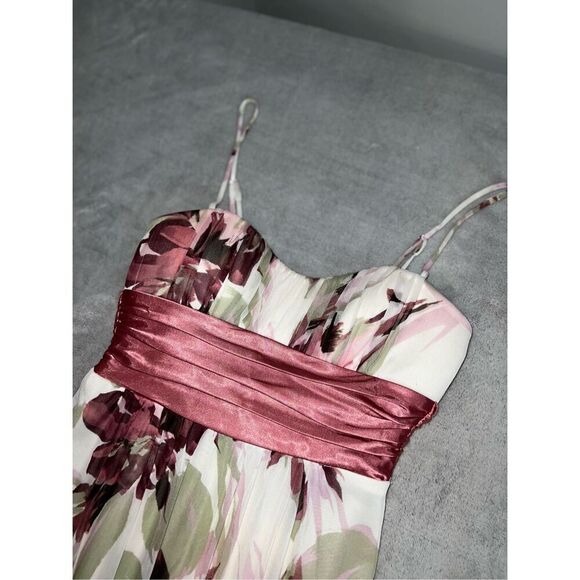 Studio Y Dresses & Skirts - Women’s/Girls Floral Fit & Flare White/Pink Mini Dress XS 0